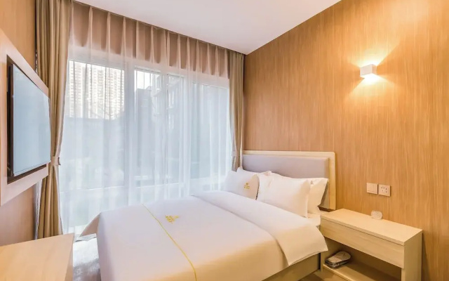 Dequan Guangwai Hotel