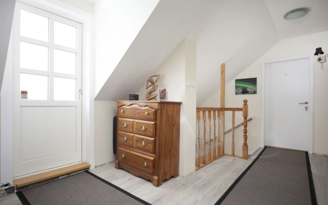 Steinar Guesthouse