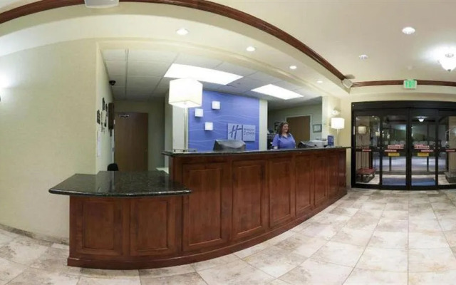 Days Inn & Suites Parachute