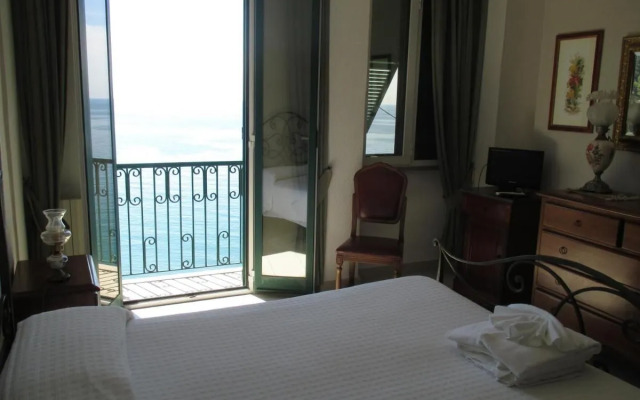 Hotel Leopold