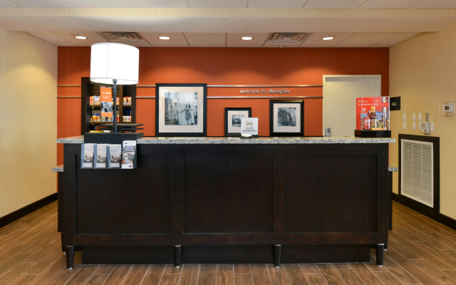 Hampton Inn & Suites Douglas