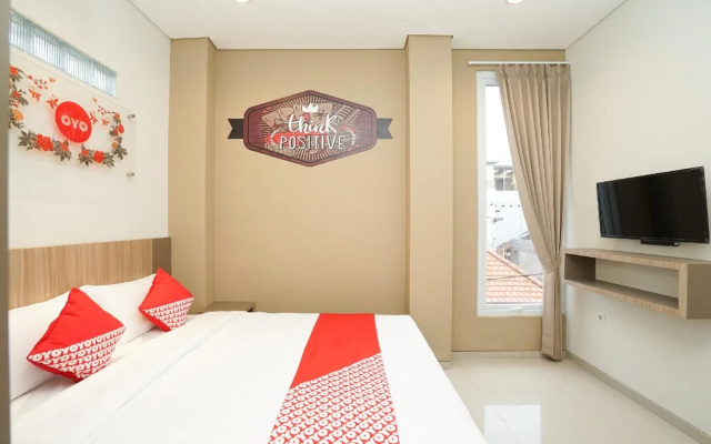 Graha 8 Syariah By OYO Rooms