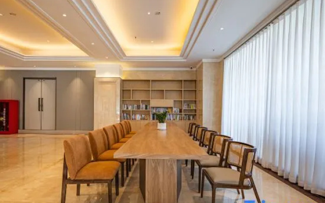 Ximu Hotel Kunming MixC (Dongjiao Road Metro Station)