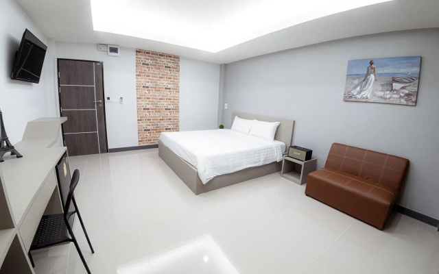 The Room Hotel Kamphaengphet2