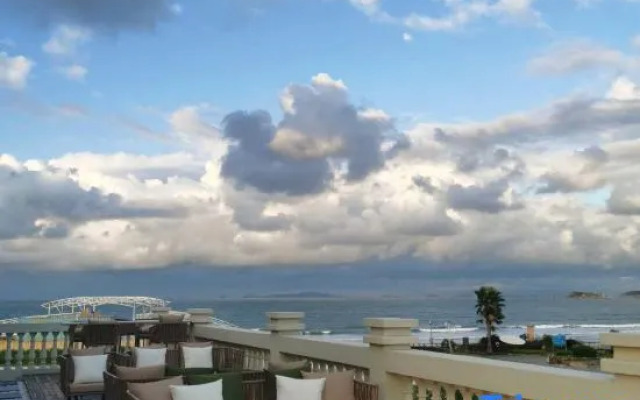 Jihu Beach Hotel