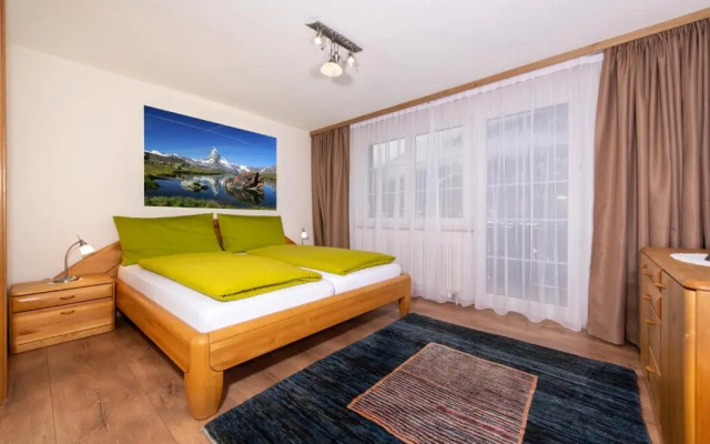 Apartments Aura