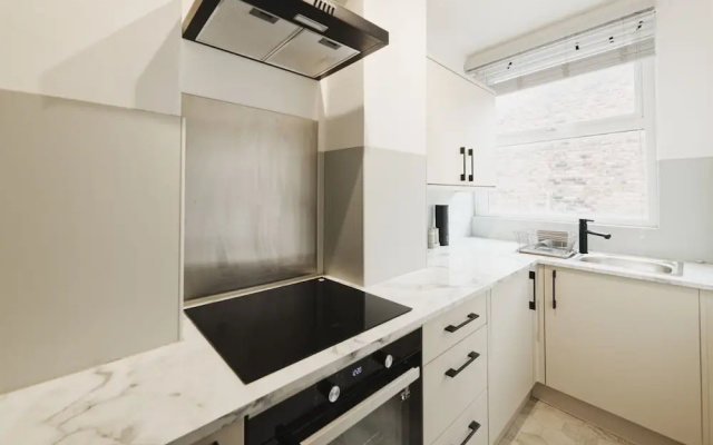 Garmoyle Road Flat 2