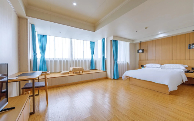 Starway Hotel Shanghai Fengxian Sports Center