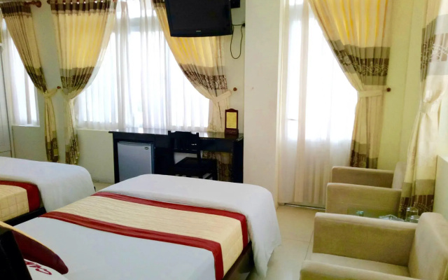 Canary Hotel Hue