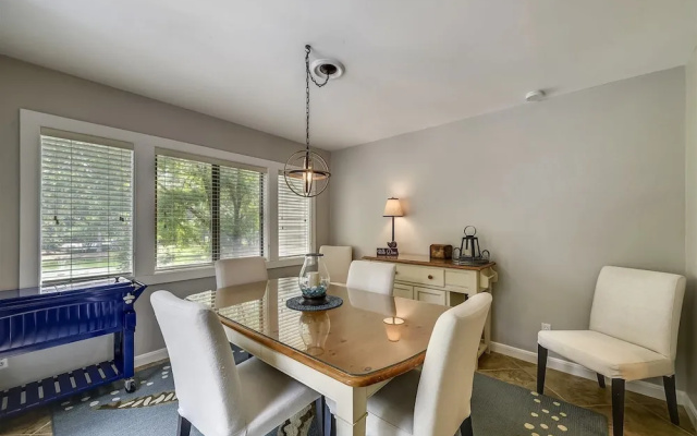 2314 Racquet Club Villa