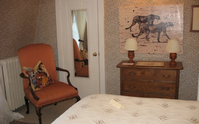 The 1720 House