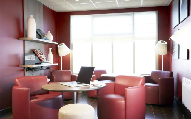 Hotel Campanile Nantes Ouest - Saint Herblain
