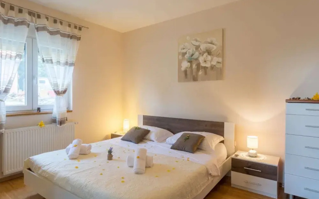 Beautiful Villa in Lisicic With Private Pool