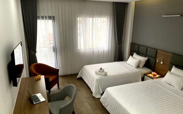 Royal Dragon Boutique Hotel
