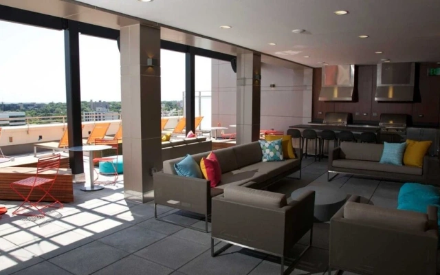 Global Luxury Suites at Summer Street