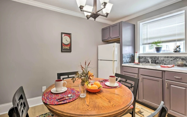 Modern Studio Apartment in Central Williamstown!