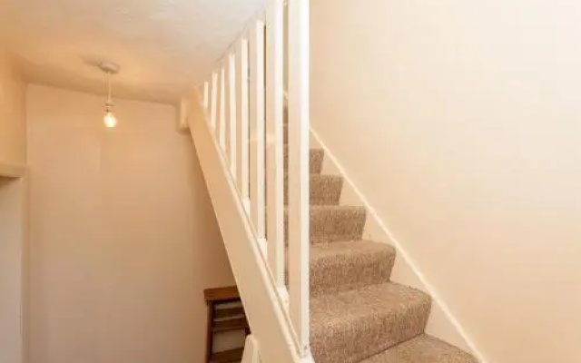 West Chiltington Village, 2 bedrooms & parking