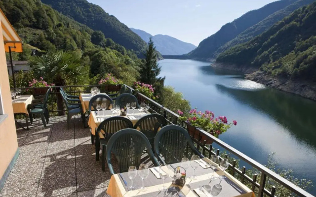 Hotel Al Lago