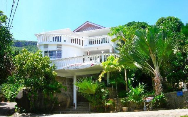 Отель Le Pti Payot Сейшельские острова, Остров Маэ - отзывы, цены и фото номеров - забронировать отель Le Pti Payot онлайн вид на фасад
