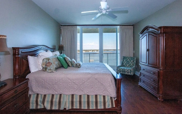 Crc1007 4 Bedroom Condo