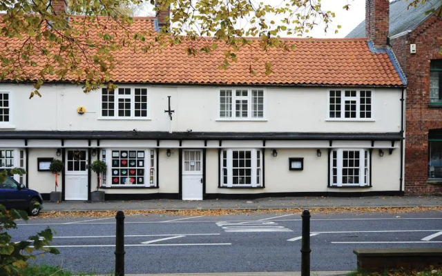 Magpies Restaurant with Rooms