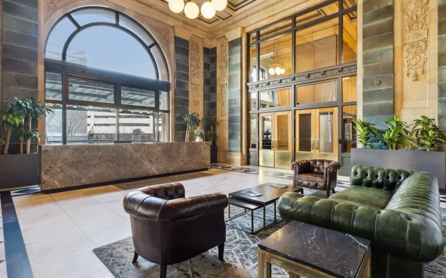 Placemakr Downtown Pittsburgh at The Pennsylvanian