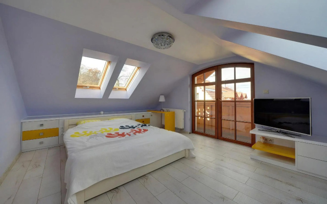 Apartament Pod Gwiazdami - centrum z tarasem i kominkiem