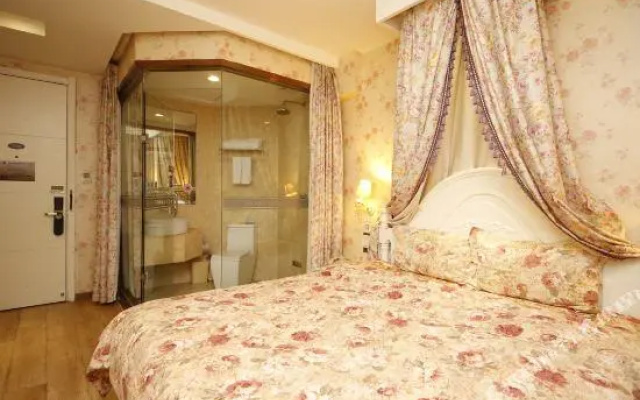 Jiatai Chain Business Hotel (Dandong Yalu River Duanqiao)