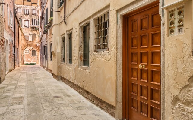 Отель San Polo 2140 In The Heart Of Venice Италия, Венеция - отзывы, цены и фото номеров - забронировать отель San Polo 2140 In The Heart Of Venice онлайн вид на фасад