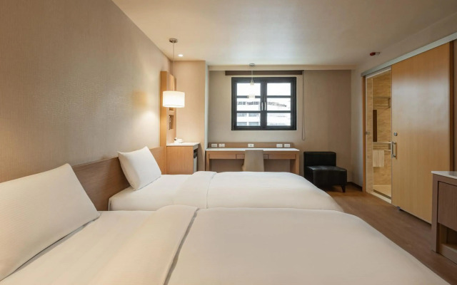 Kindness Hotel - Kaohsiung Main Station