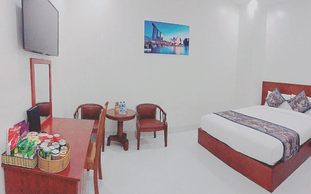 Royal Hotel