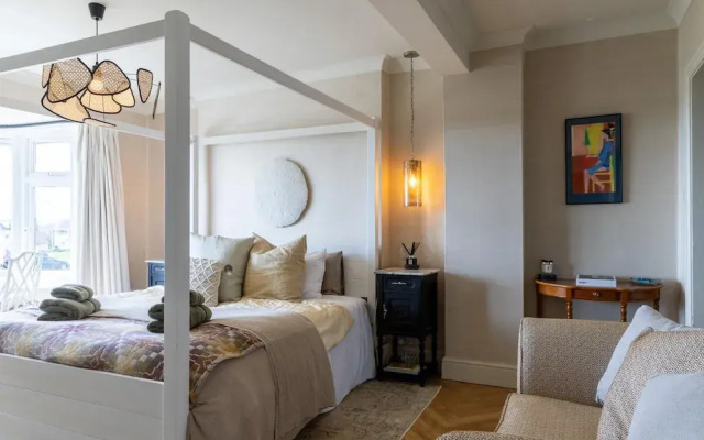 Seaview House - 5 Bedroom - Southgate