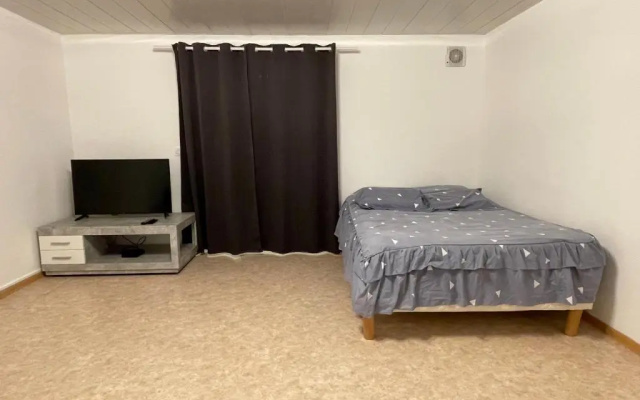 Appartement dans maison à Corbelin proche Walibi