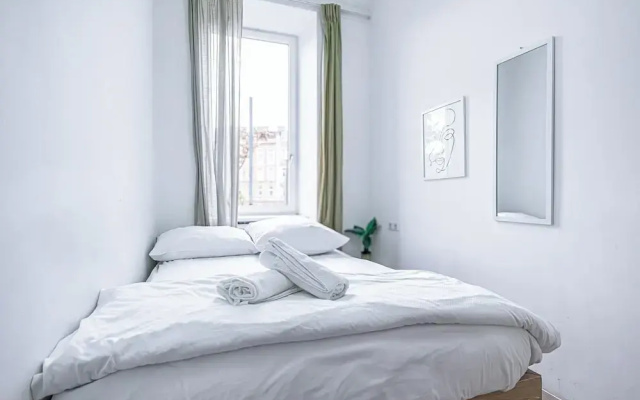 Luxury 6BR Apt near Millennium City