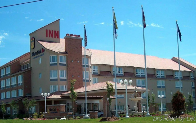 Monte Carlo Inn - Brampton Suites
