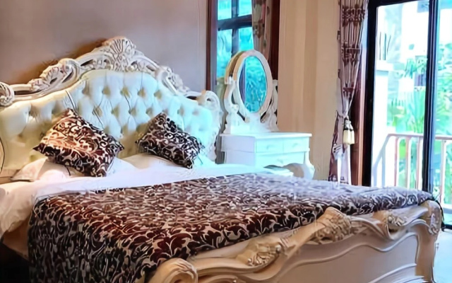 Linghai Seaview Apartment (Huizhou Huidong Shili Yintan Shop)