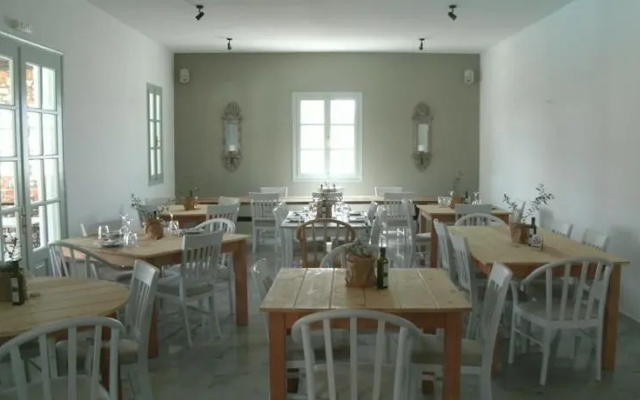 Parosland Hotel & Bungalows
