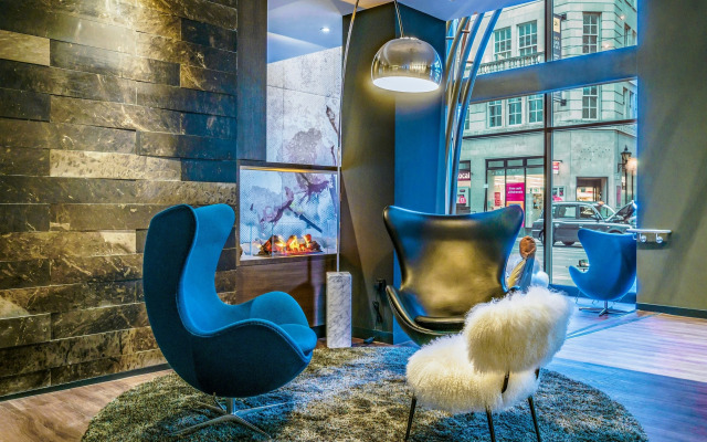 Motel One Manchester-Royal Exchange