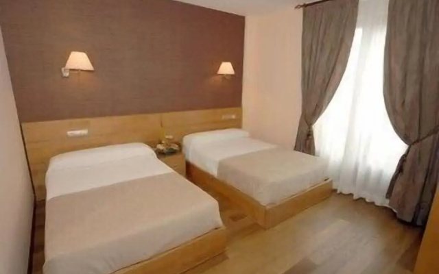 Hotel O Desvío