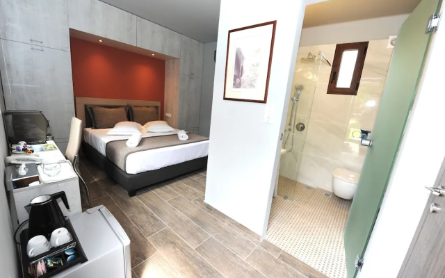 Mystras Inn