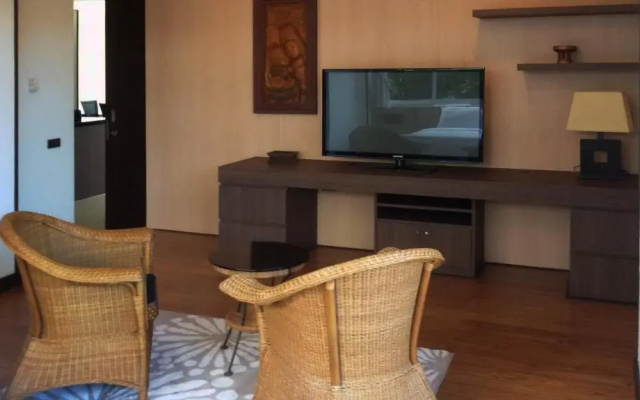 Karon Suite Apartment