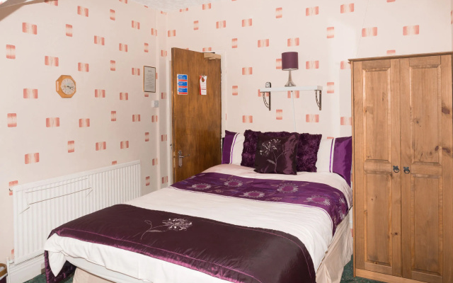 Home and Away Guesthouse