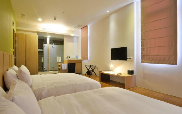 In Young Hotel