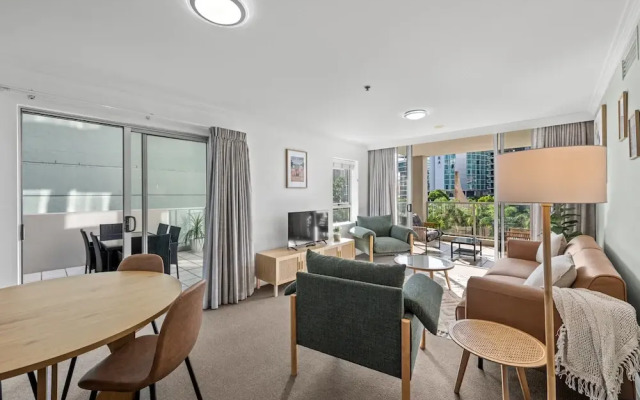 Prime City Residence With Pool, Gym and Parking