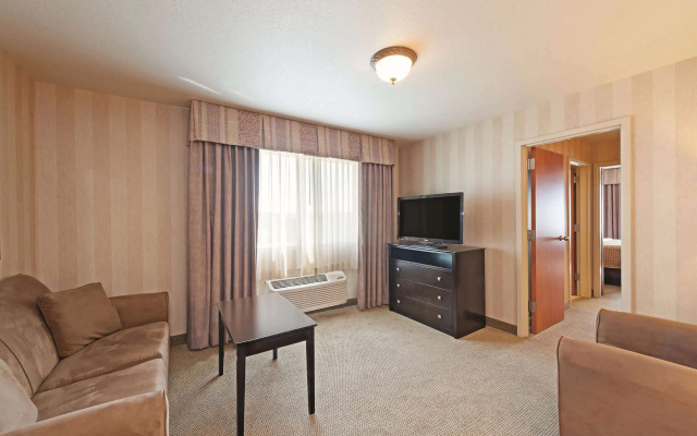 La Quinta Inn & Suites by Wyndham Boise Towne Square