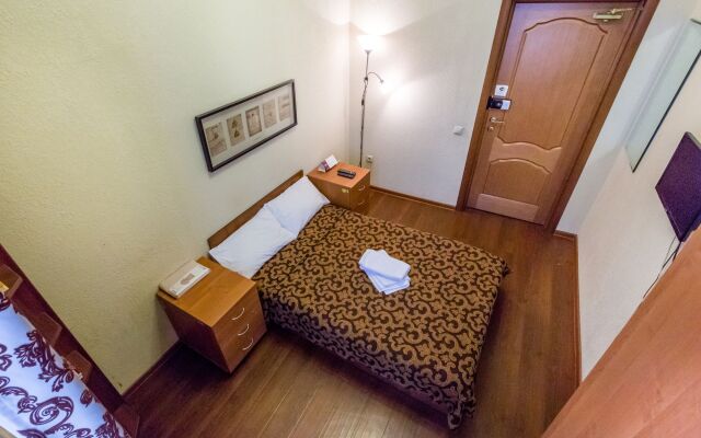 Chekhov Bro Hostel Москва комната для гостей