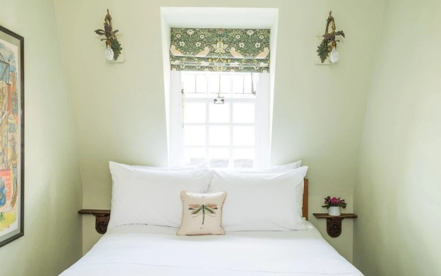 Unique & Cosy 2BR house in Notting Hill!