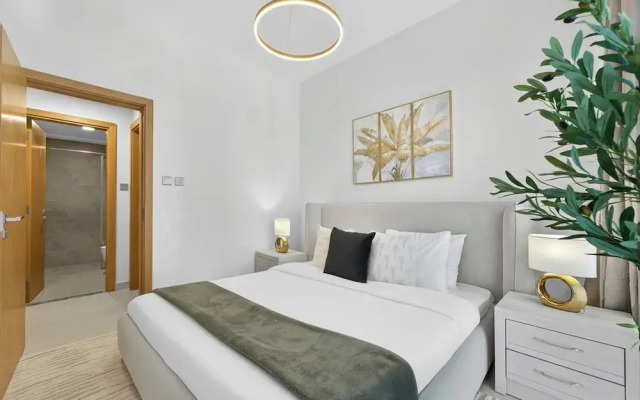 Radiant Boulevard by DVH Luxe Retreats