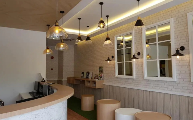 Hotel Zamburger Kozi Danga Bay