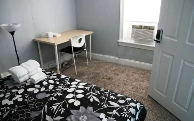 Clover2900 Apartment & Rooms in S Philly